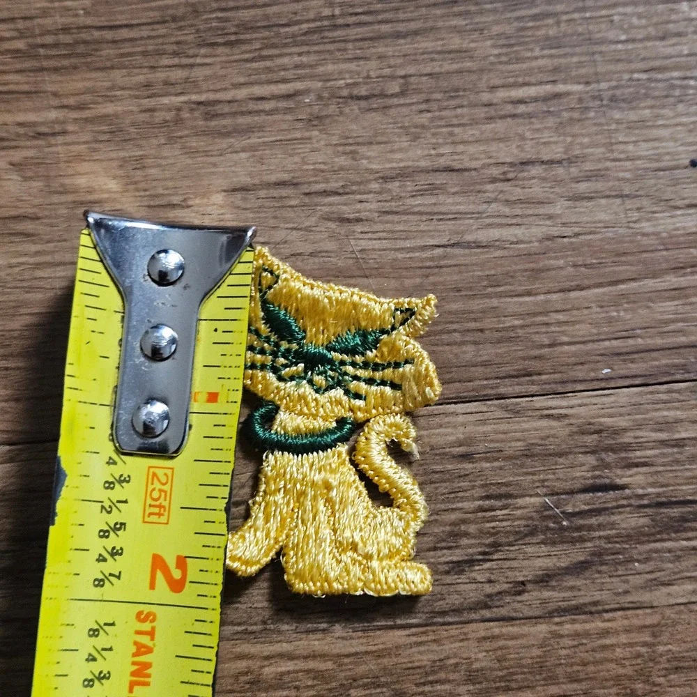 Vintage Yellow Cat Embroidered Patch Green Eyes Collar Sew On Applique MCM Style